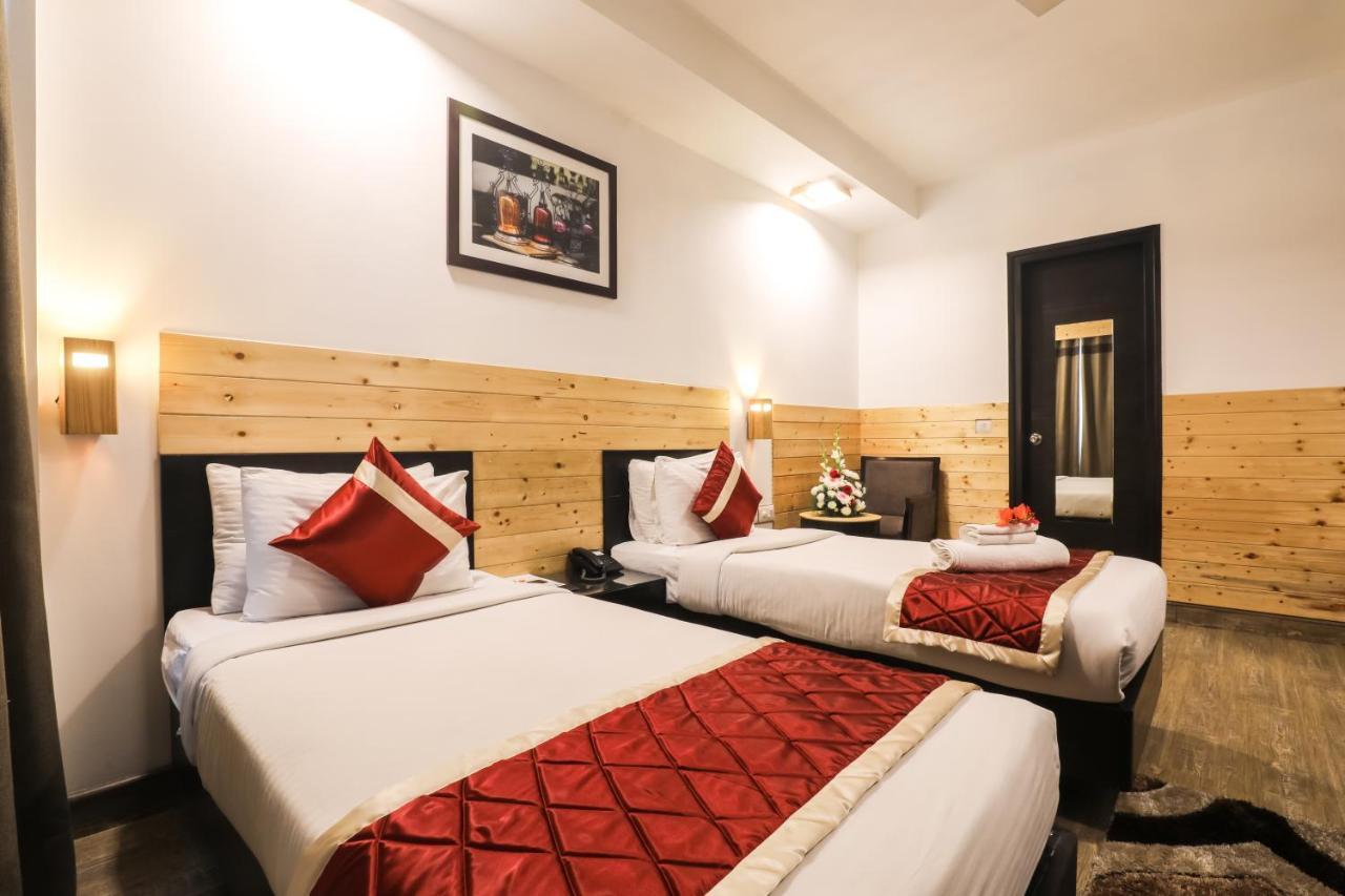 Siesta Basil - Okhla Hotel New Delhi Exterior photo