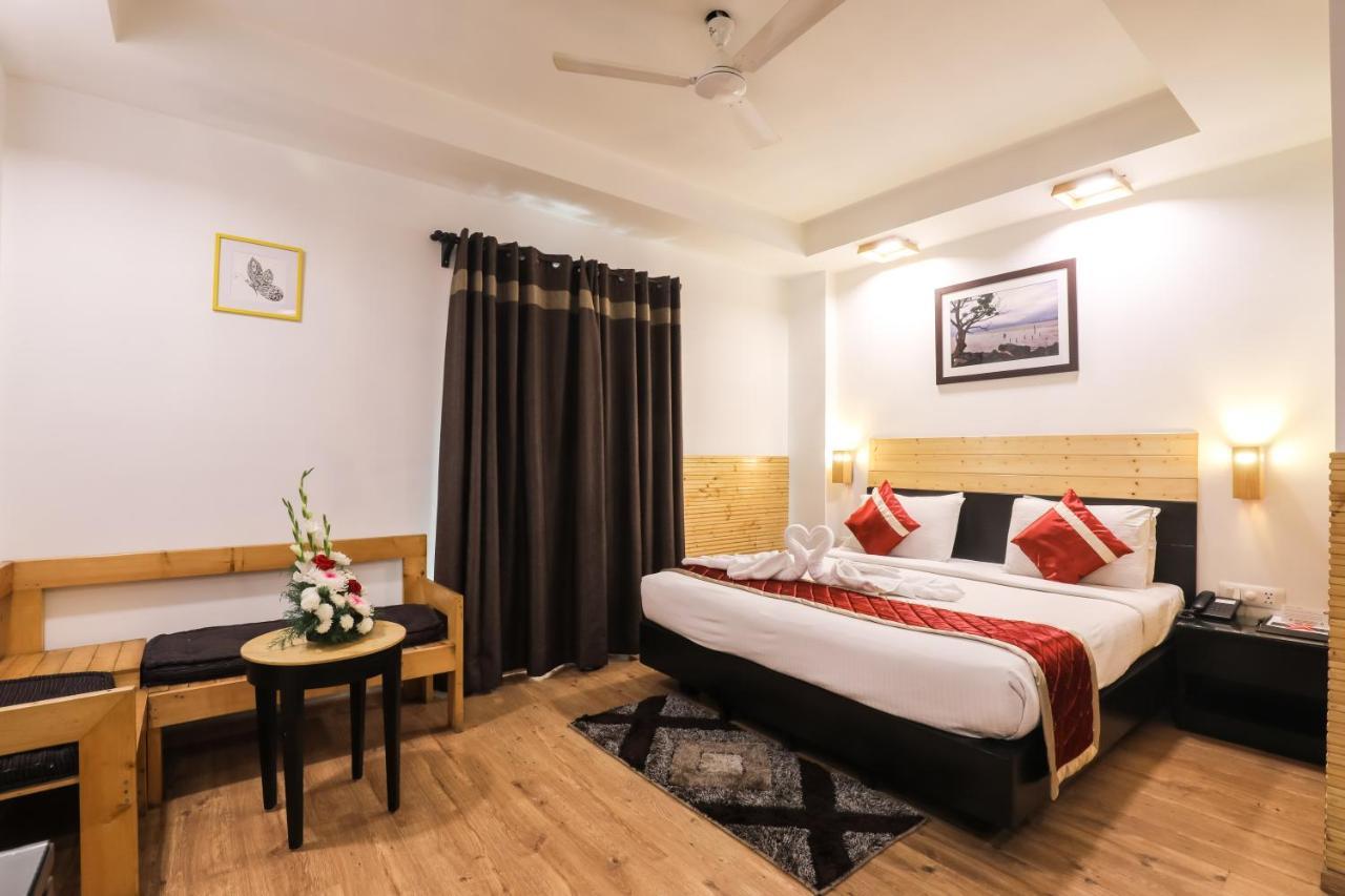 Siesta Basil - Okhla Hotel New Delhi Exterior photo